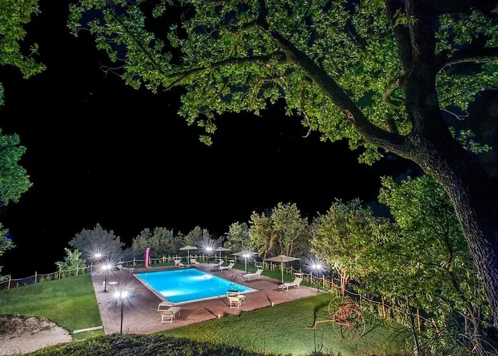 Palazzo Ducale Urbino - Con Piscina Βίλα