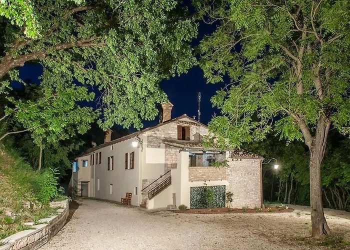 Palazzo Ducale Urbino - Con Piscina Βίλα *
